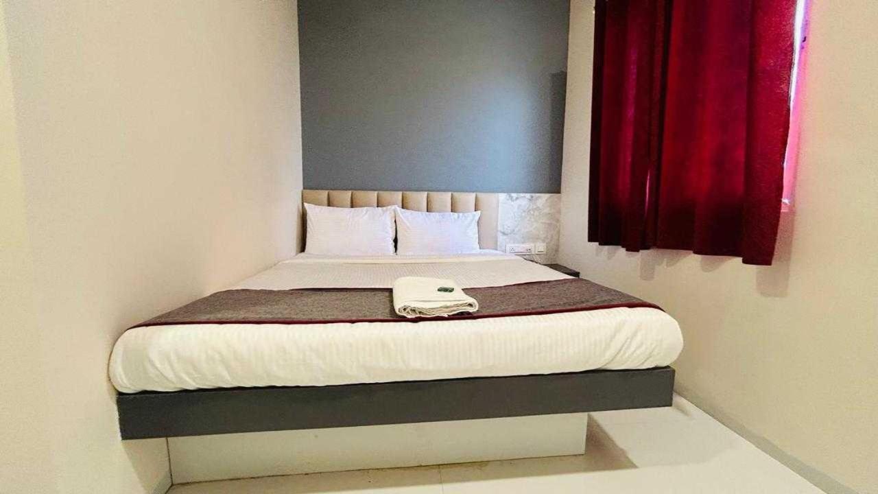 Oyo Hotel Elite Chandrapur Экстерьер фото