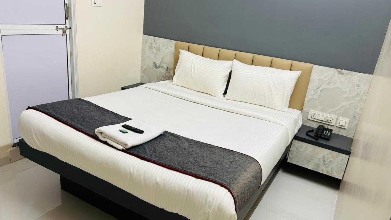 Oyo Hotel Elite Chandrapur Экстерьер фото